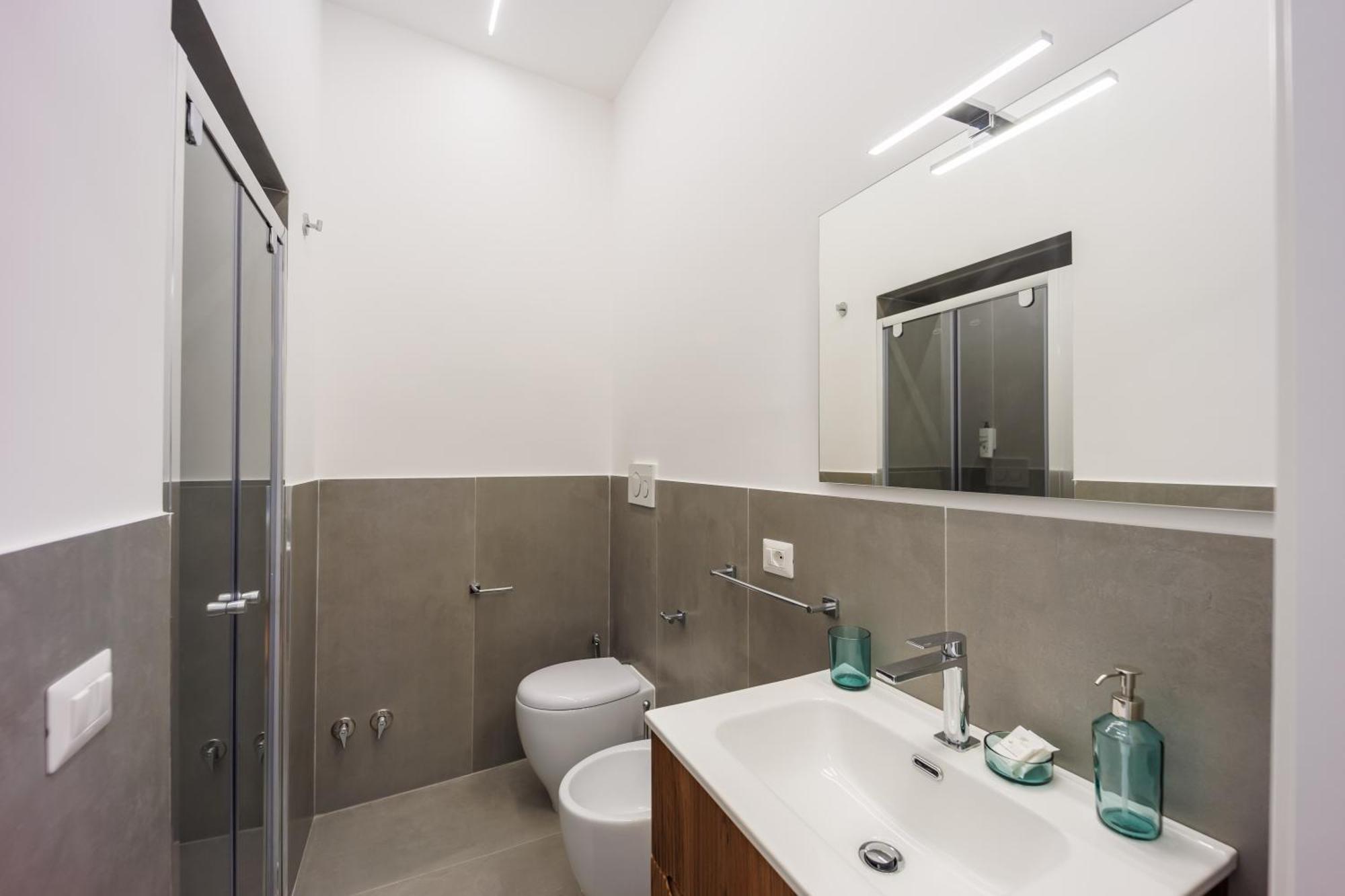 Apartment Pisanelli Blu By Houseinnaples *
